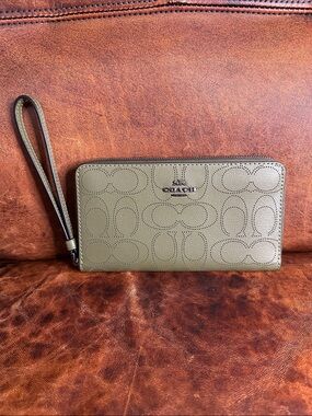 Coach Large Perforated Signature Zip Wallet - Olive